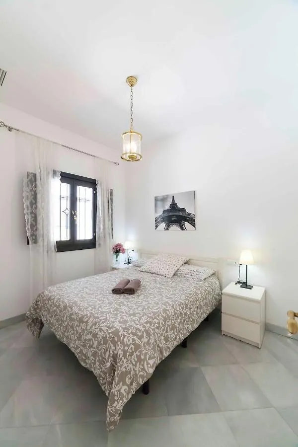 Jdcbd - Peaceful Double Bedroom Apartment In City Centre Siviglia
