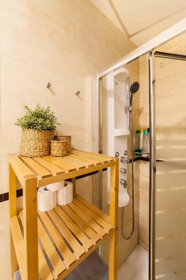 Jdcbd - Peaceful Double Bedroom Apartment In City Centre Siviglia 0*,