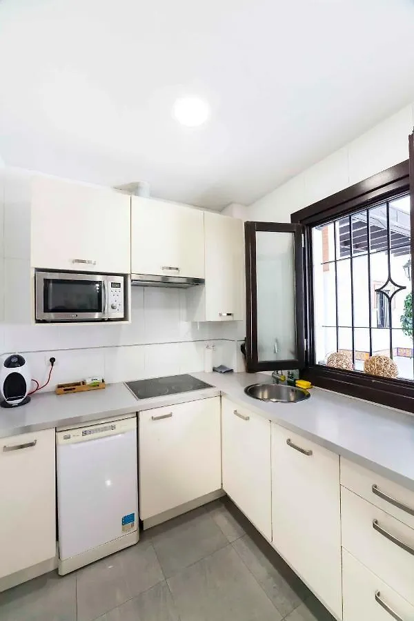 Jdcbd - Peaceful Double Bedroom Apartment In City Centre Seville